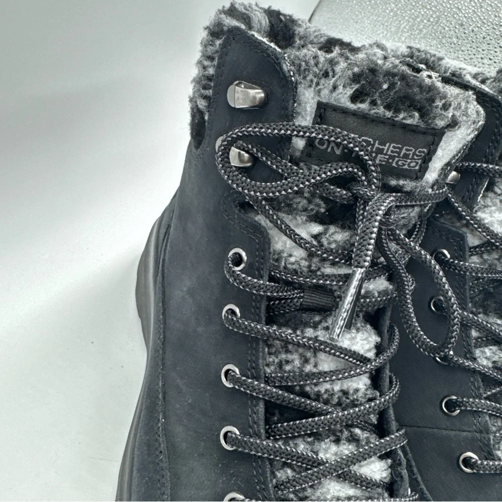 Skechers Women's Black and Gray Winter Boots